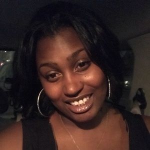 Meet your Posher, Danica